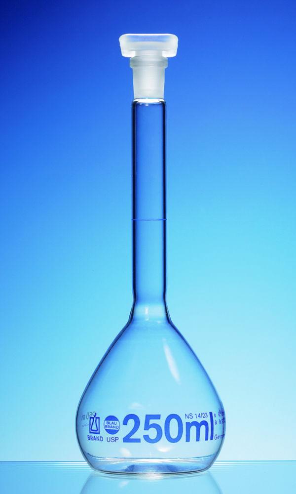 BRAND Volumetric Flask, USP, BLAUBRAND, Class A, DE-M, 25 ml, NS 10/19, Boro 3.3, with PP Stopper, USP Individual Certificate

